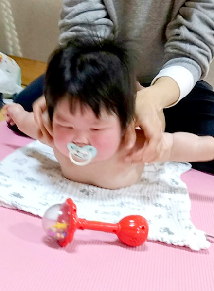 ベビーマッサージ